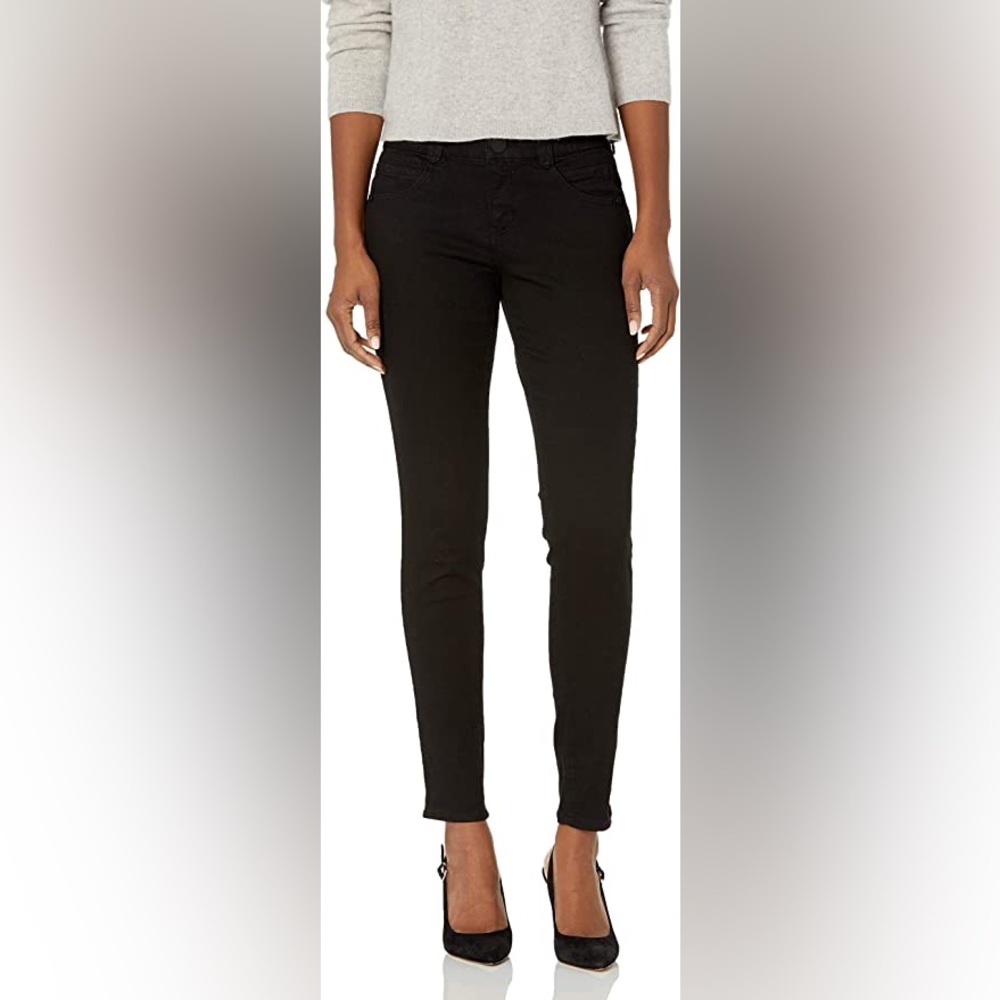 Democracy "Ab"solution Straight Leg Jeans in Black - Size 10